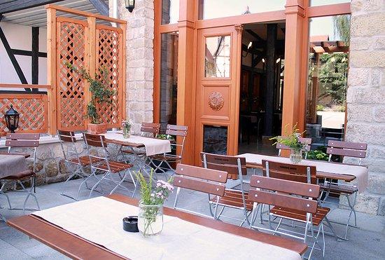 Anno 1560 Apartments & Restaurant